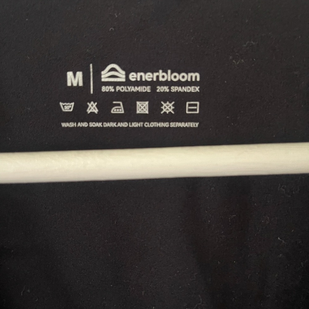 ✨Enerbloom Top✨ - Picture 3 of 5